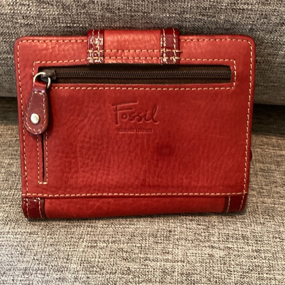 Fossil Red Wallet - Picture 2 of 4
